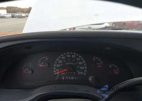 2002 Ford E-150 Commercial/Recreational from USA, damaged, VIN 1FTRE142X2HB39860